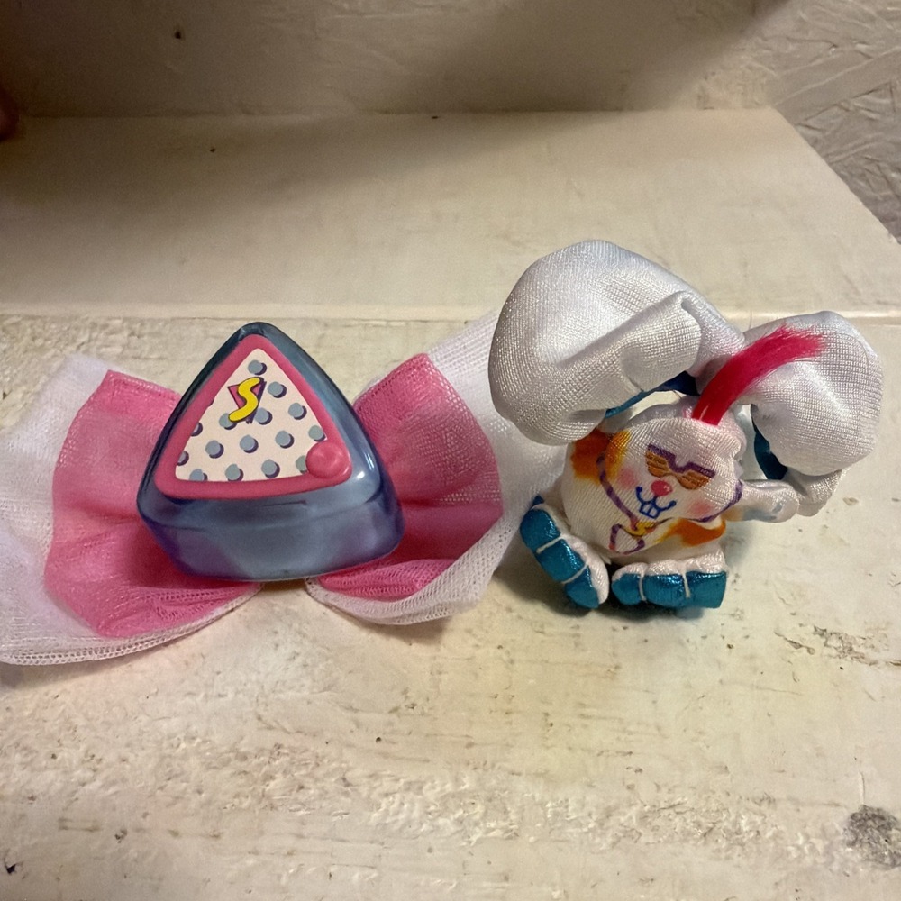Smooshees Smugglers Bunny Rabbit Bow Clip Vintage Fisher Price  Barrette READ